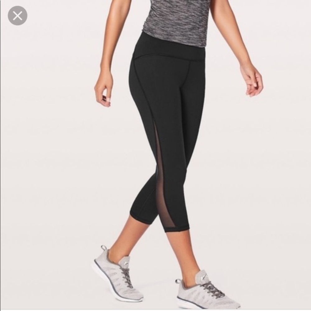 lululemon black cropped side mesh leggings